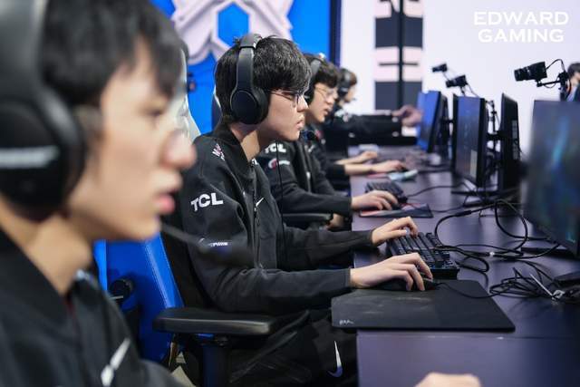 战队士气高涨，准备迎接激烈对决